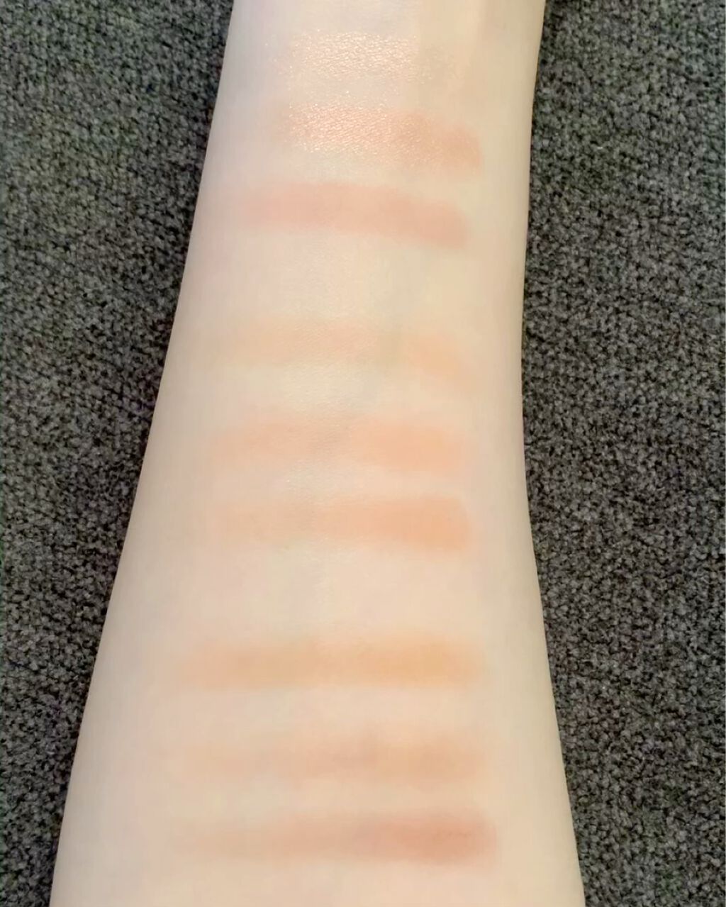 ピロートーク インスタント アイ パレット/Charlotte Tilbury/アイシャドウパレットの動画クチコミ2つ目