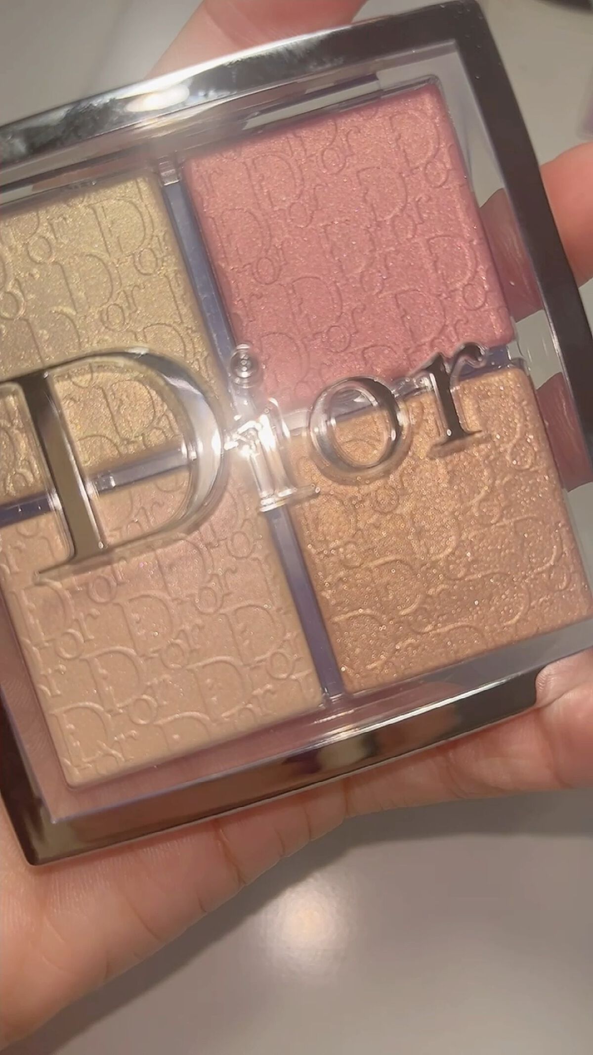 【旧】ディオール バックステージ フェイス グロウ パレット/Dior/ハイライトを使ったクチコミ（1枚目）