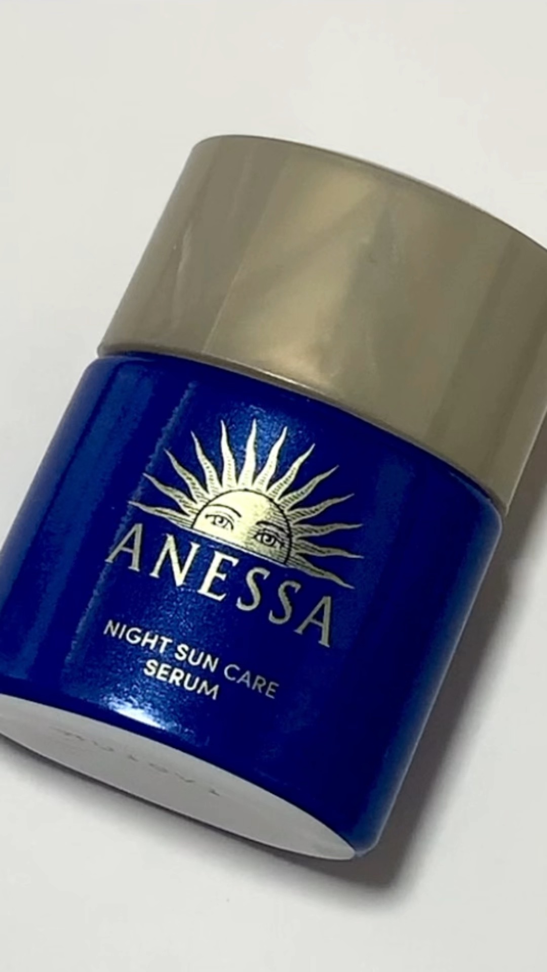 アネッサ　スキンセラム<医薬部外品>/アネッサ/フェイスクリームの人気ショート動画