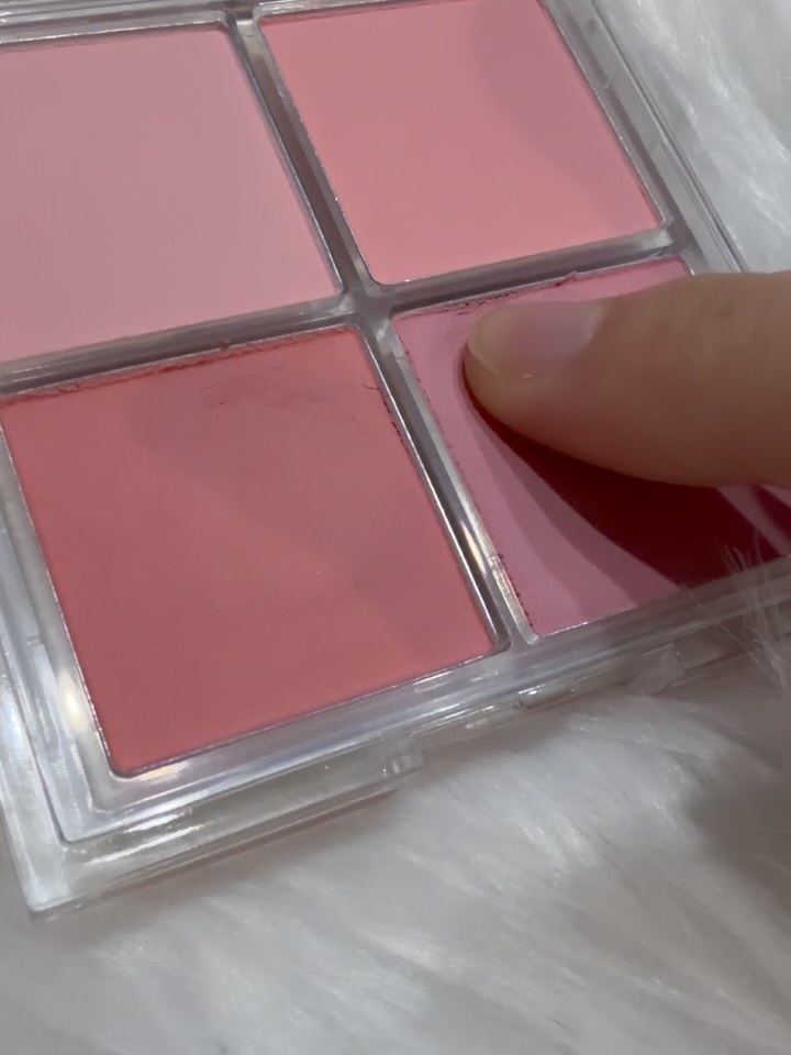 ミックスマッチチークパレット/be aube/パウダーチークを使ったクチコミ（3枚目）