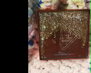 パリエレクトリックナイト アイシャドウ パレット/ロレアル パリ/アイシャドウパレットを使ったクチコミ(4枚目)