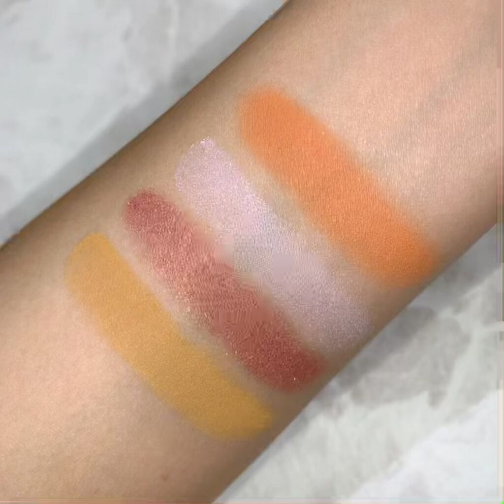 スモール アイシャドウ/M・A・C/単色アイシャドウの動画クチコミ4つ目