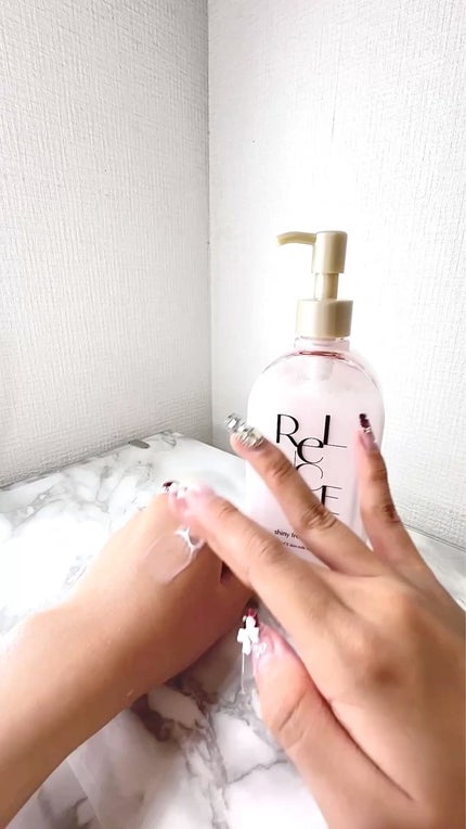 リルーチェスキンミルクローションプリズムリリー/コスメテックスローランド/ボディローションを使ったクチコミ(2枚目)