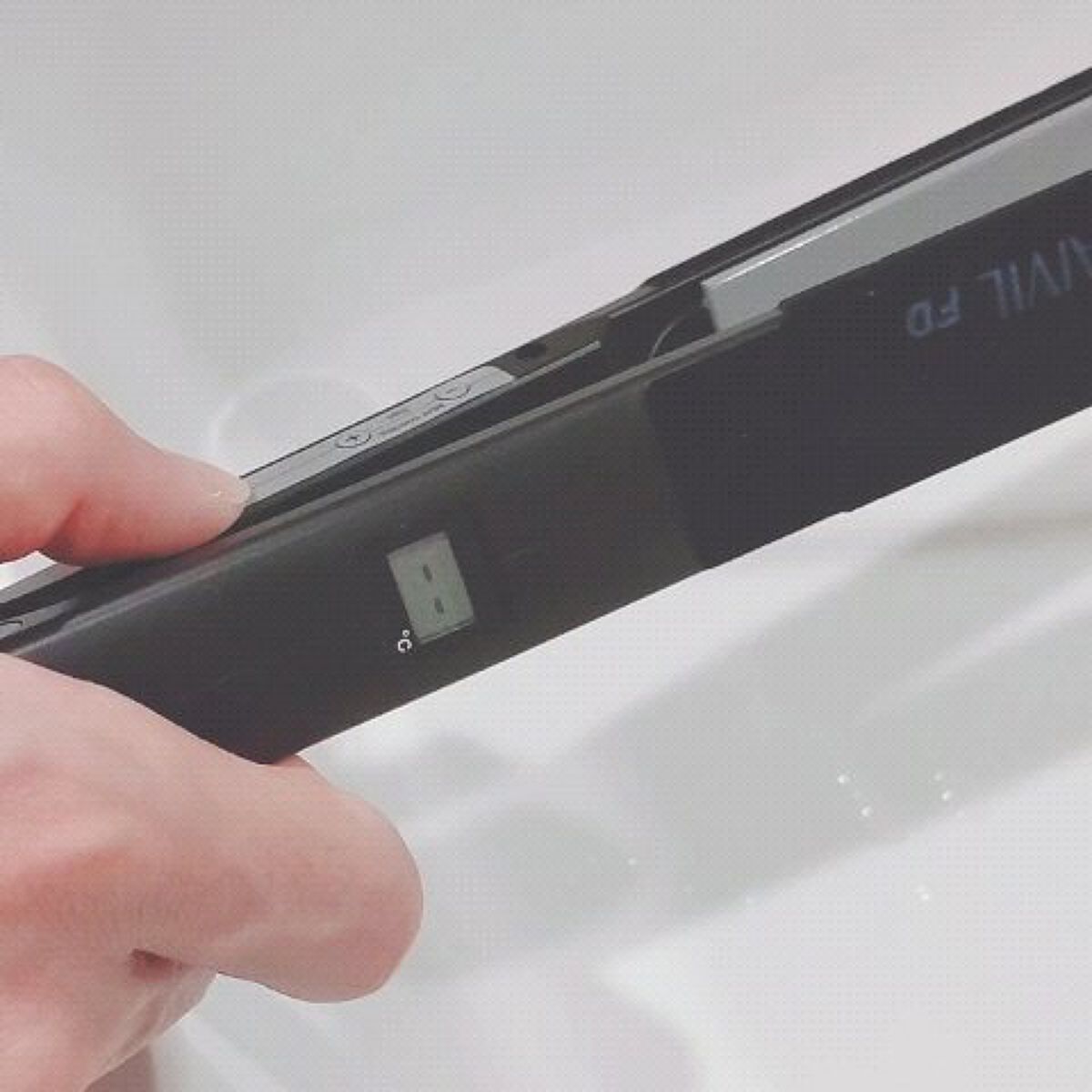 FDストレートアイロン/アイビル/ストレートアイロンの動画クチコミ1つ目