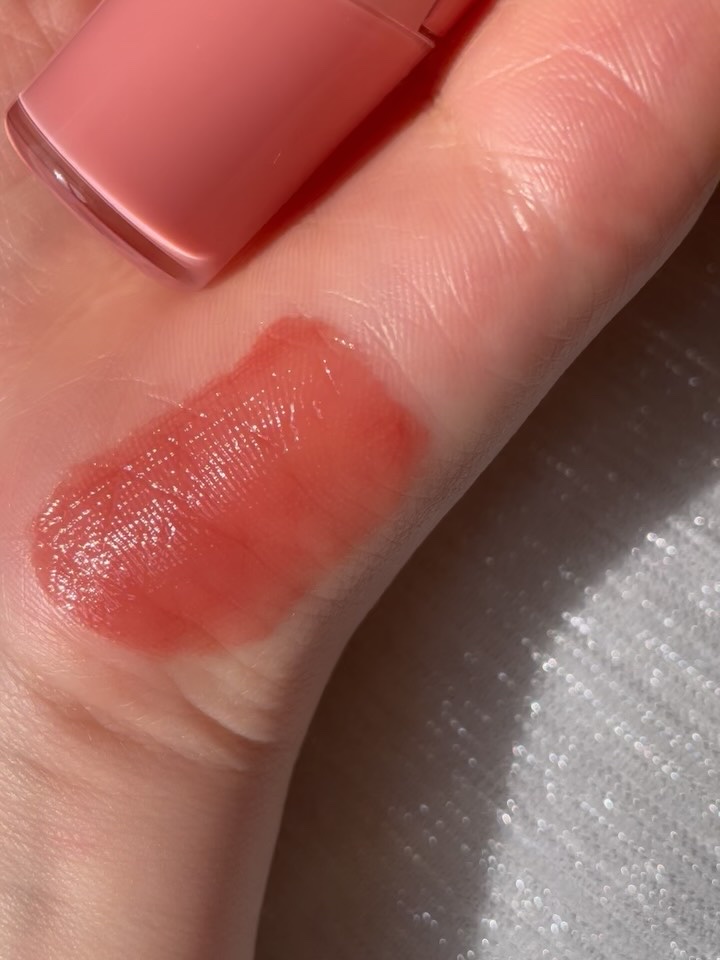 ロウグロウジェルティント/hince/リップティントの動画クチコミ3つ目