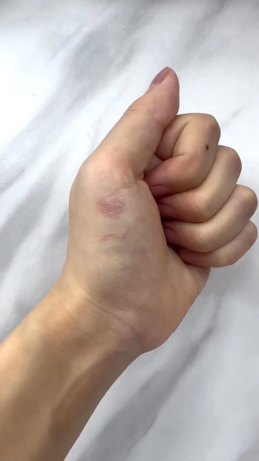 リキッドアイライナー ビジューグリッターエディション/ラブ・ライナー/リキッドアイライナーを使ったクチコミ（1枚目）