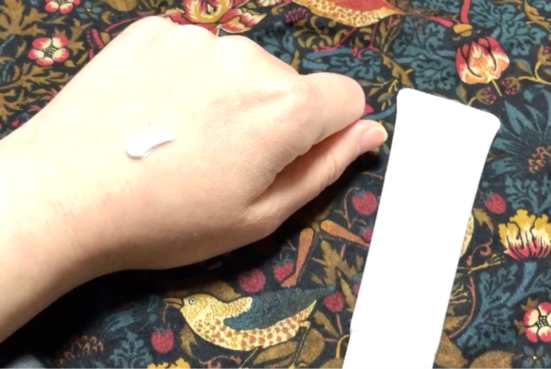 Moist Labo モイストラボ 透明BBクリームのクチコミ「十数年ぶりに歯医者の予約を取って、その話を職場でしたところ、同僚から「歯科医院ってメイクしちゃ.....」（3枚目）