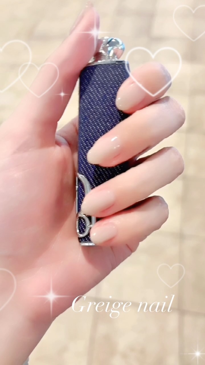 #ネイル,#グレージュネイル,#夏ネイル,#ちゅるんネイル,#ワンカラーネイルのネイルデザイン