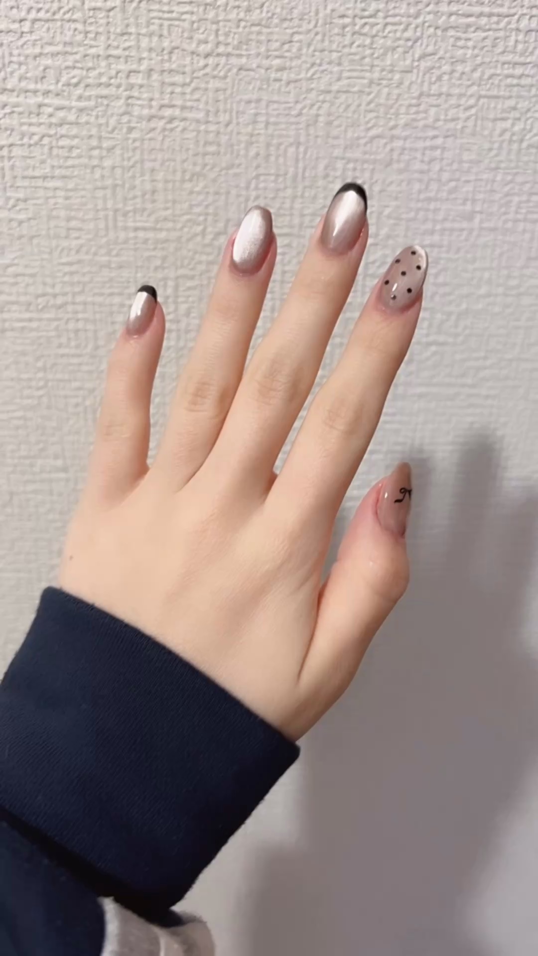 マグネットネイル可愛いーーー♡

ちゅるちゅる感がたまらん

#マグネットネイル #ジェルネイル #セルフネイル #セルフジェルネイル 