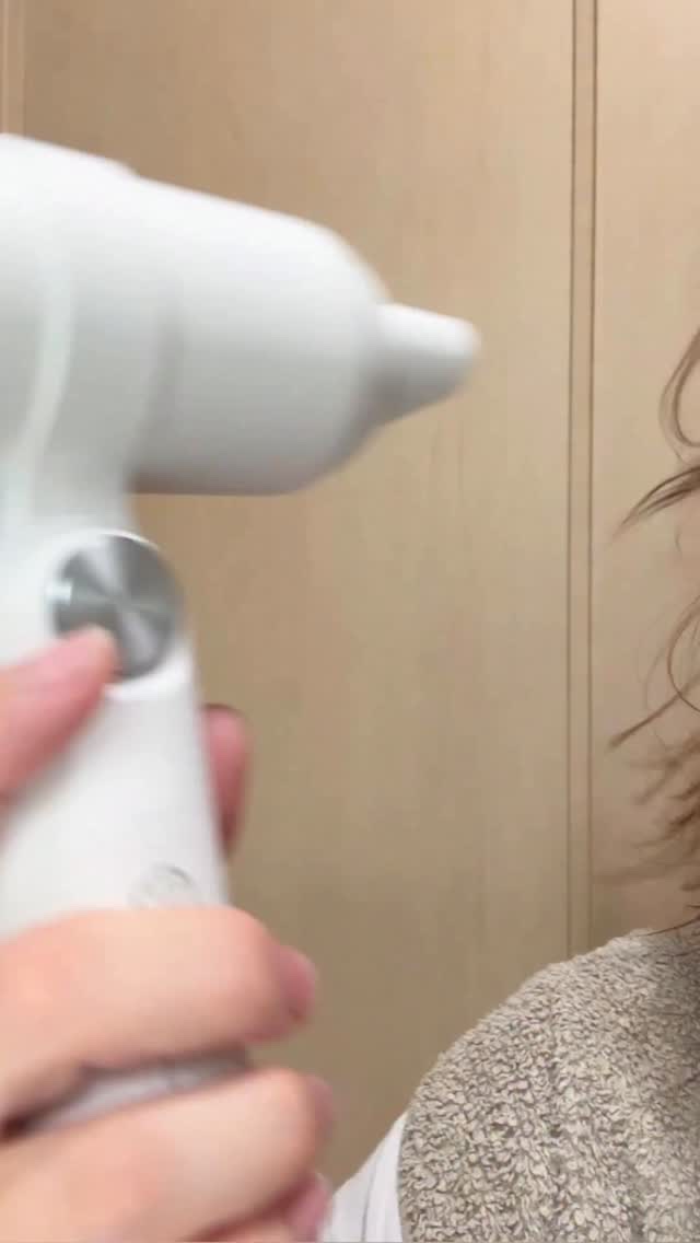 #PR @ursalon_official 

Ur.Salon（ユアサロン）
ジェットモンスターマイクロドライヤー 折り畳みタイプ

コンパクトなのに、風量にびっくり！✨

手のひらサイズ＆285gと超軽量だから、持っていても腕が疲れにく