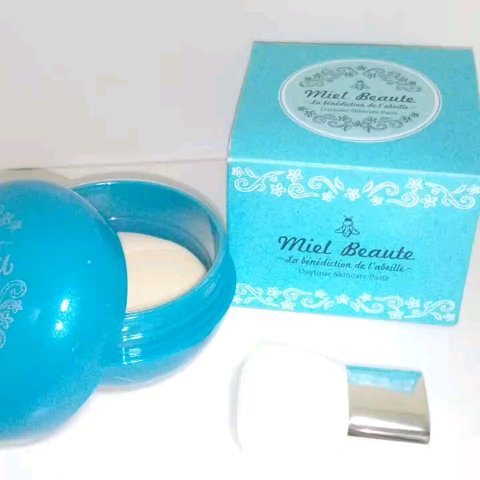 デイタイムスキンケアペースト バニラ/ミエルボーテ/化粧下地の動画クチコミ1つ目