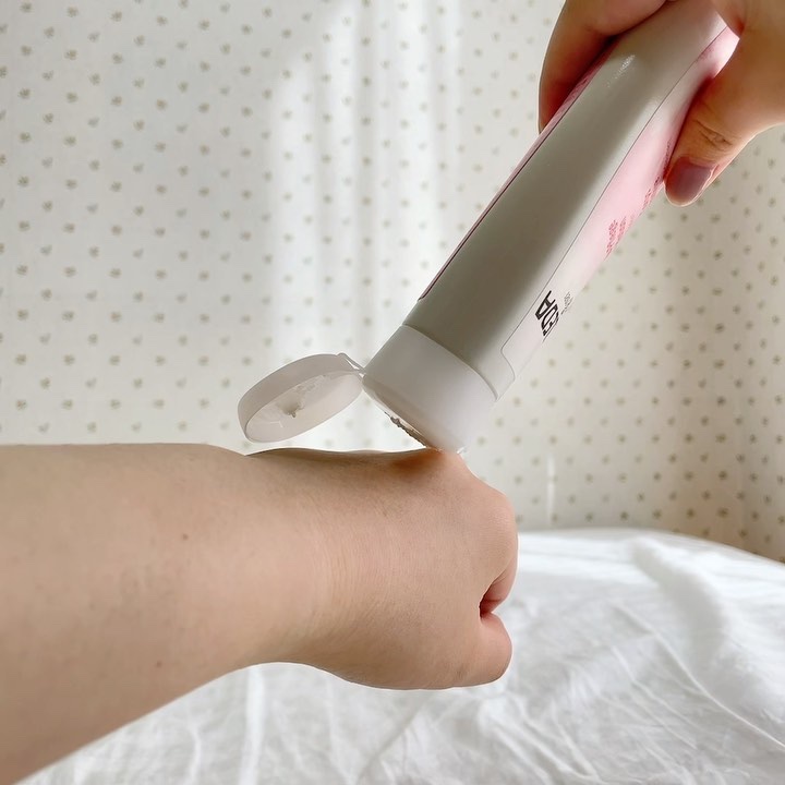 アーモンド ボディミルク/WELEDA/ボディミルクを使ったクチコミ（2枚目）