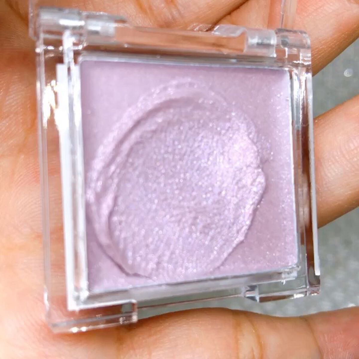 andus アイシャドウ/3COINS/単色アイシャドウの動画クチコミ5つ目