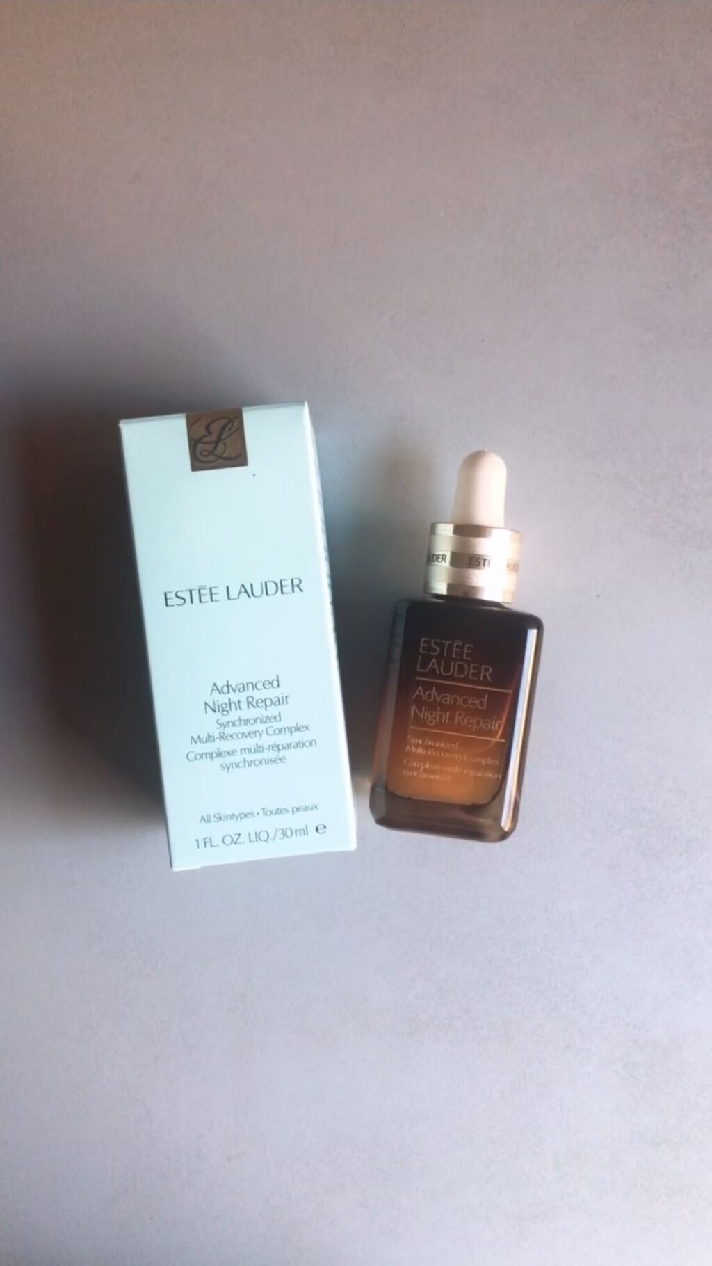 アドバンス ナイト リペア SMR コンプレックス/ESTEE LAUDER/美容液の人気ショート動画