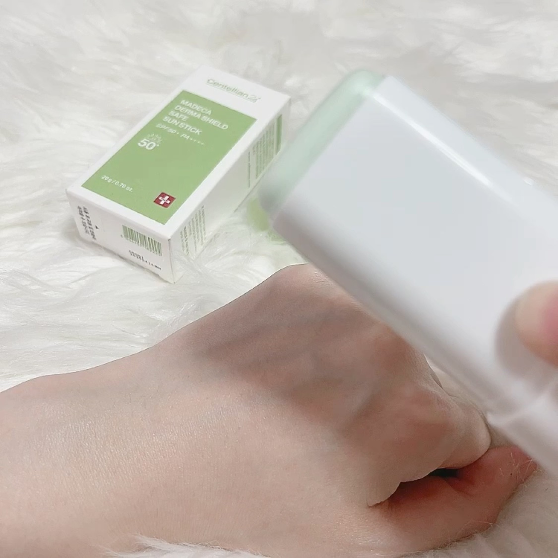 マデカダーマシールド セーフサンスティック（SPF50+ PA++++）/センテリアン24/日焼け止めスティックを使ったクチコミ（3枚目）