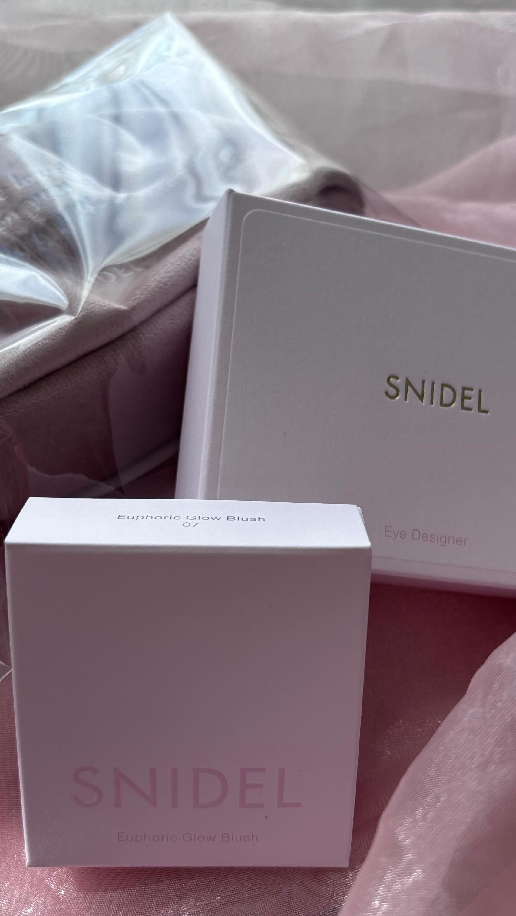 SNIDEL　ユーフォリック グロウ ブラッシュ/SNIDEL BEAUTY/パウダーチークの動画クチコミ1つ目