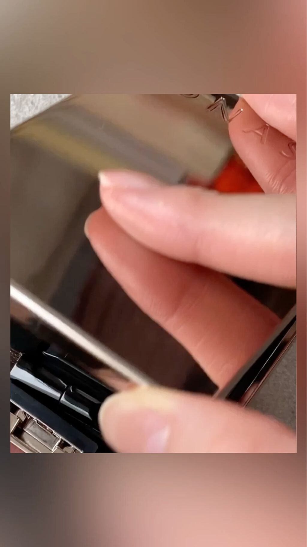 アイカラーレーション/LUNASOL/アイシャドウパレットの動画クチコミ4つ目