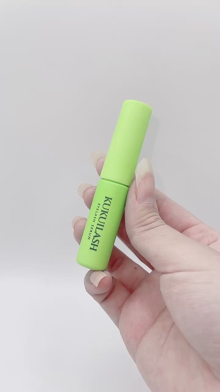 ククイラッシュ まつ毛美容液/KUKUILASH/まつげ美容液の動画クチコミ1つ目