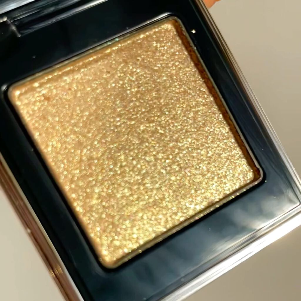 トーン タッチ アイズ/SUQQU/単色アイシャドウを使ったクチコミ（2枚目）