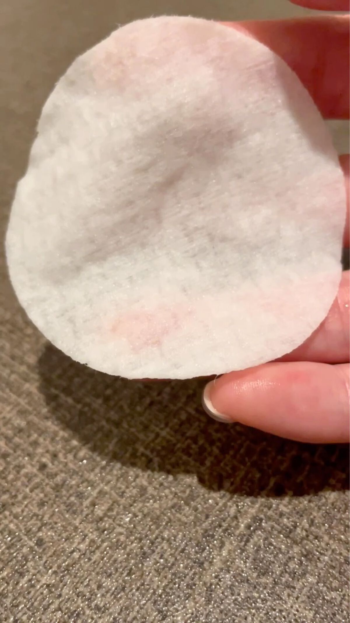 ポアーリリーフ トナーパッド/GLOW LOUDEY/トナーパッドの動画クチコミ1つ目