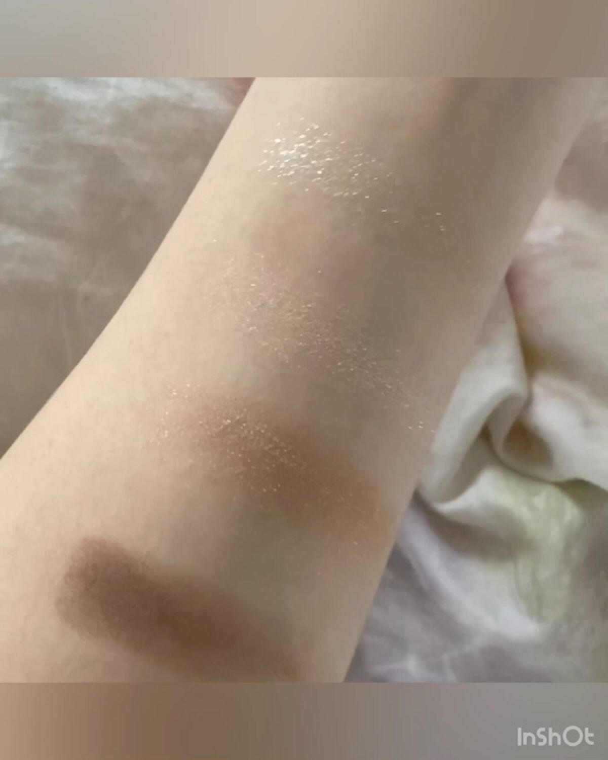 レブロン ダズル アイシャドウ クアッド/REVLON/アイシャドウパレットを使ったクチコミ（3枚目）