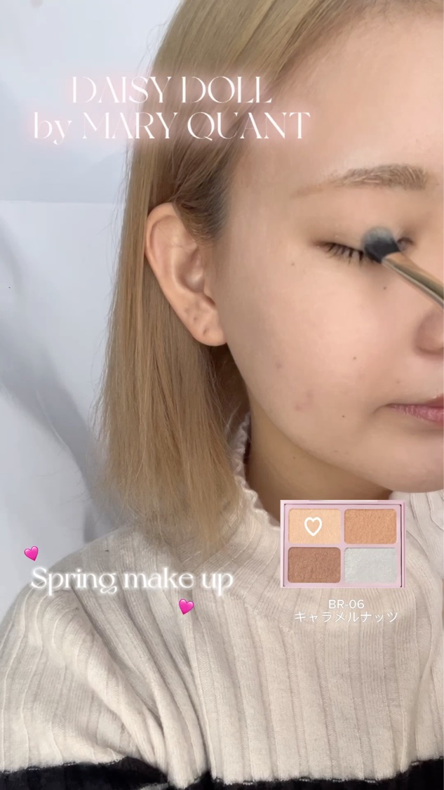 デイジードール アイカラー パレット/DAISY DOLL by MARY QUANT/アイシャドウパレットの動画クチコミ5つ目