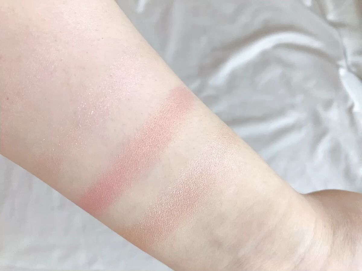 スターダストダイヤモンドハイライトパウダー/PERFECT DIARY/パウダーハイライトの人気ショート動画