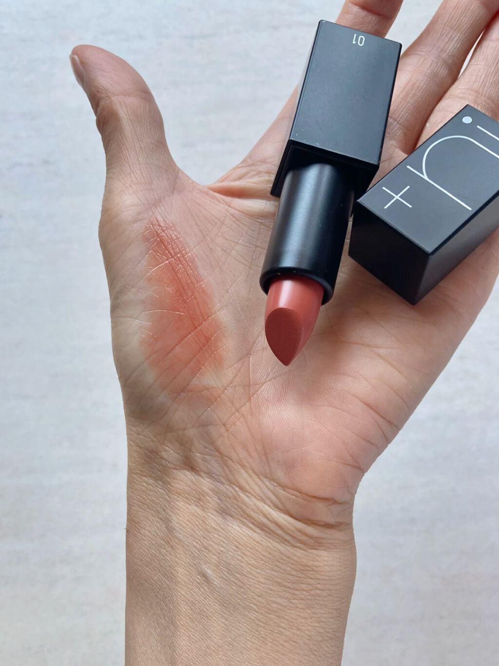 シアーバームティント/＋ni/リップティントの動画クチコミ1つ目