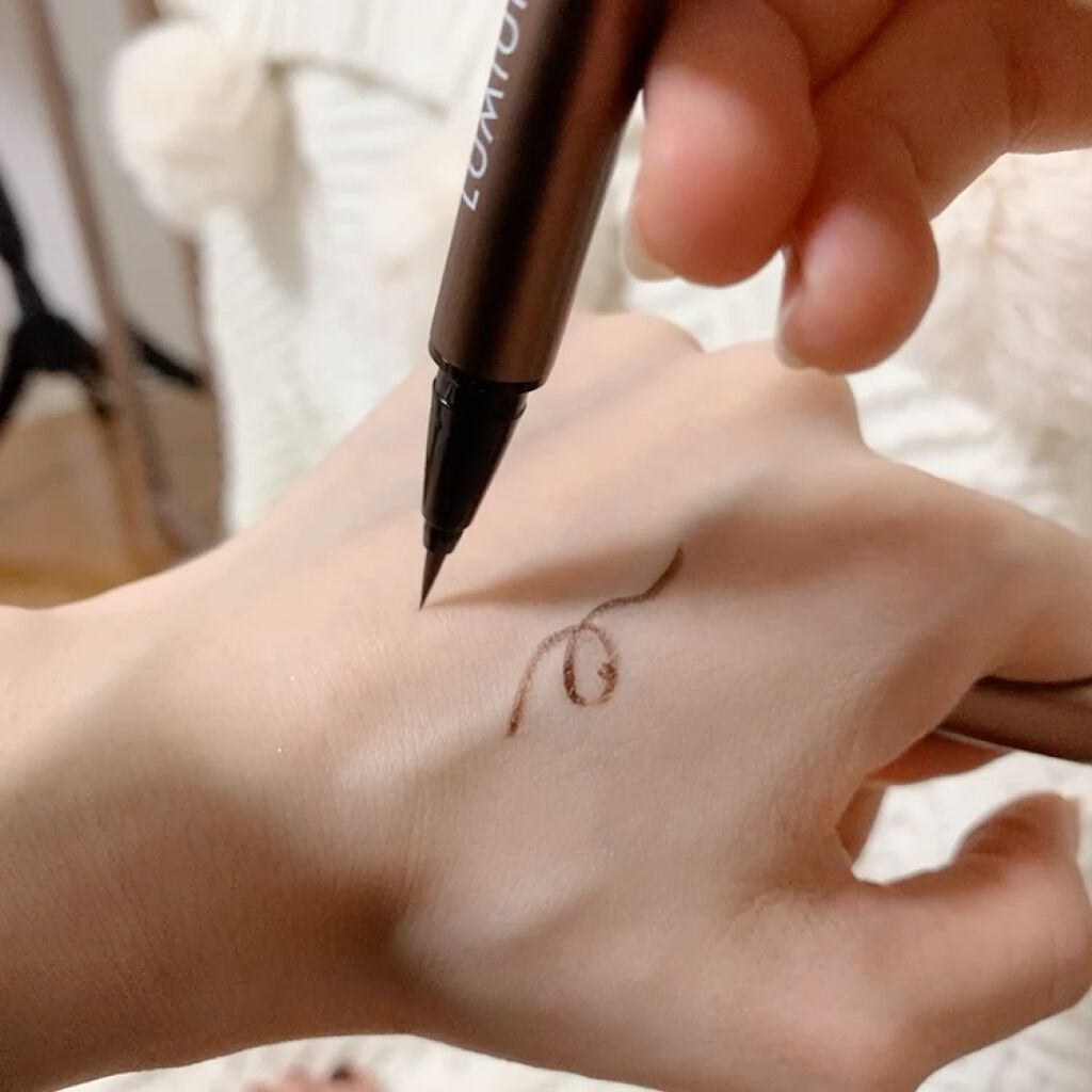 スキルレスライナー/LUMIURGLAS/リキッドアイライナーを使ったクチコミ（2枚目）