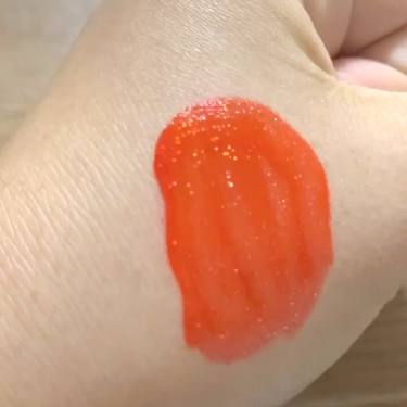 スパークリンググリッター ティント 2019 Holiday Limited Edition/innisfree/口紅の動画クチコミ1つ目