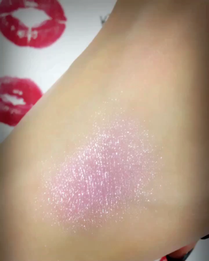 スパークリングアイシャドウ/パルガントン/単色アイシャドウの動画クチコミ1つ目