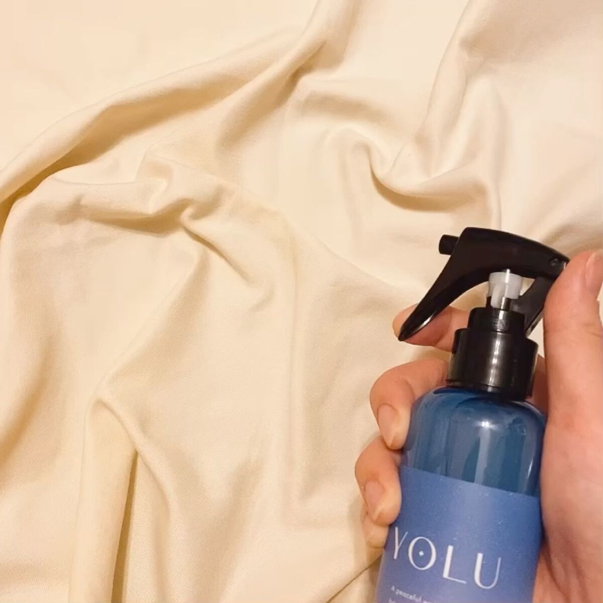 カームナイトリペアブースターヘアミスト/YOLU/プレスタイリング・寝ぐせ直しを使ったクチコミ（2枚目）