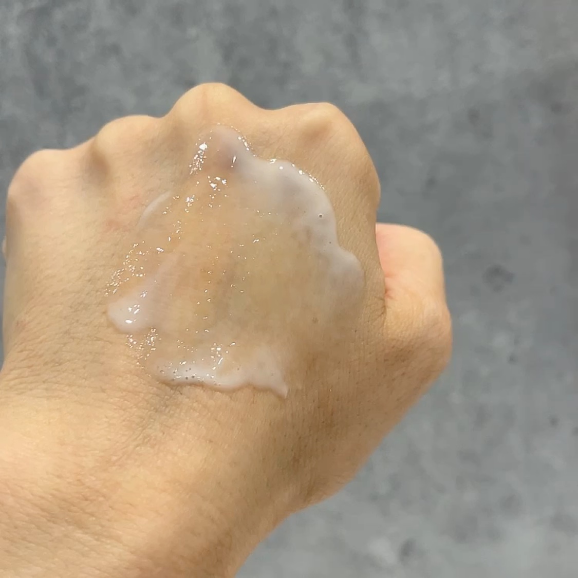 リッチグロウセラム/My AMULET/美容液の動画クチコミ3つ目