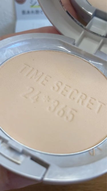 TIME SECRET ミネラル 薬用プレストパウダーのクチコミ「シミも毛穴も0にしてくれて、肌荒れも防ぐ⁉︎
薬用プレストパウダー🌿.∘









な.....」（2枚目）