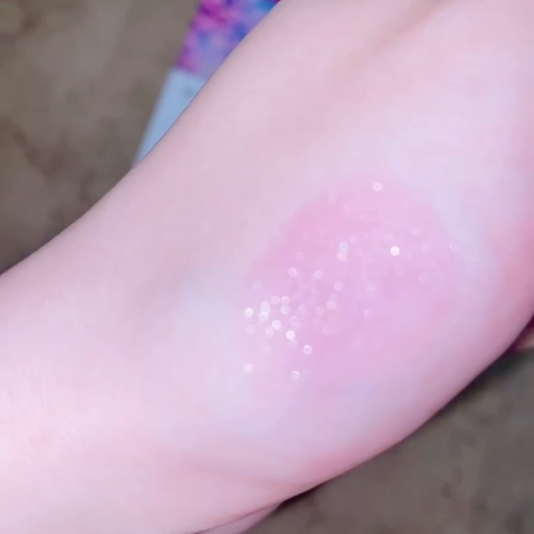 クッションチップアイカラーN/キスミー フェルム/単色アイシャドウの動画クチコミ3つ目