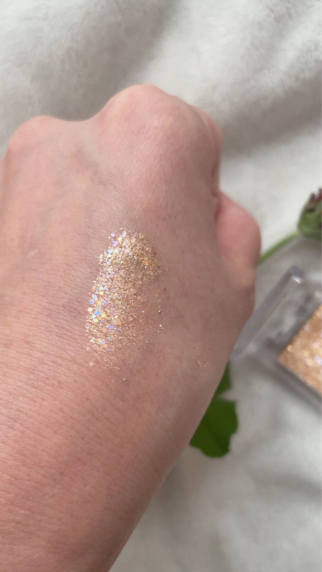 マイトゥインクル  スター/innisfree/単色アイシャドウの動画クチコミ3つ目