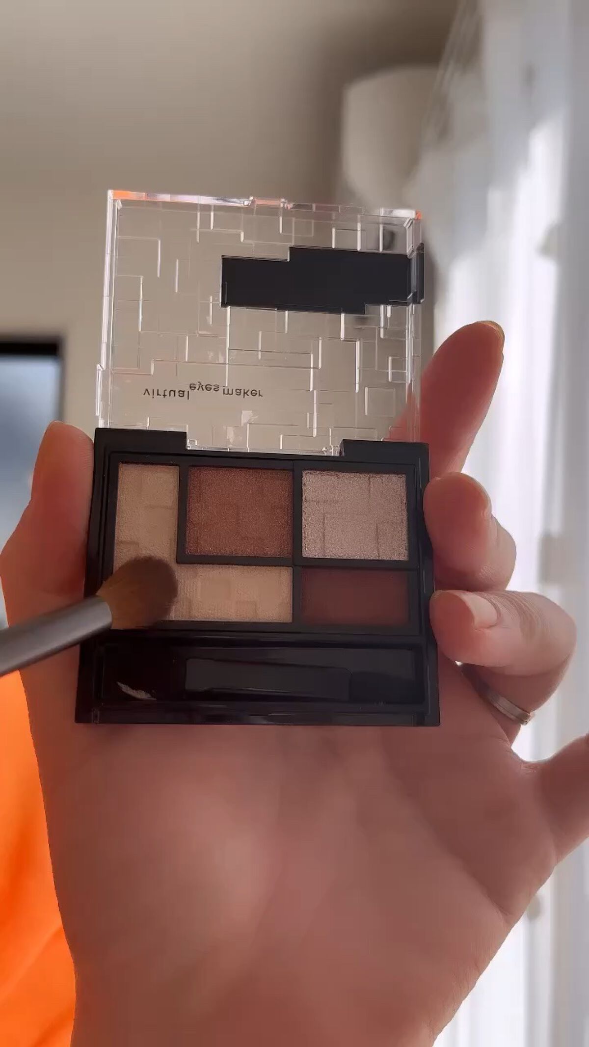 バーチャルアイズメイカー/KATE/アイシャドウパレットの人気ショート動画