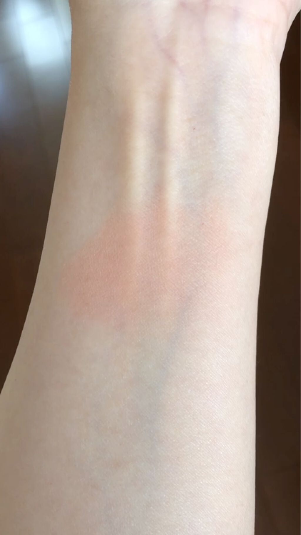 ブラッシュ カラー インフュージョン/ローラ メルシエ/パウダーチークの動画クチコミ1つ目