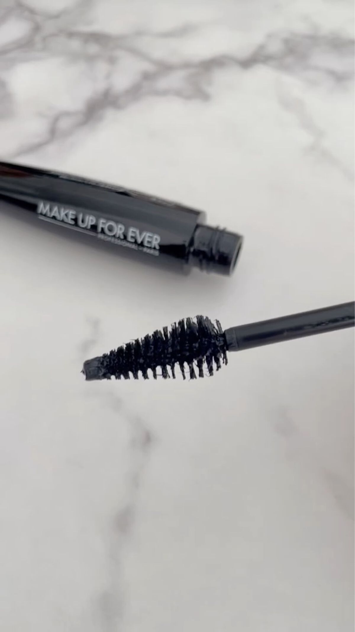 スモーキーエクストラバガント/MAKE UP FOR EVER/マスカラの動画クチコミ2つ目