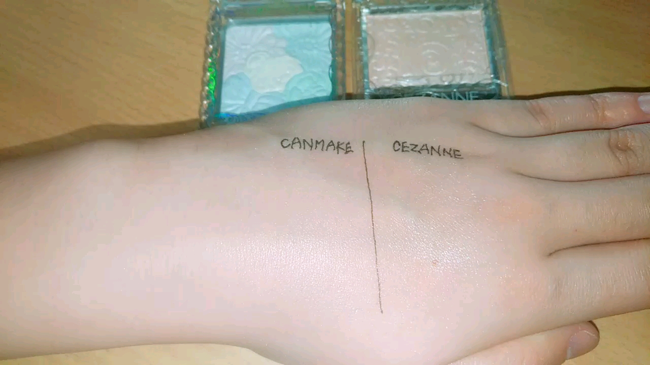 グロウフルールハイライター/キャンメイク/パウダーハイライトを使ったクチコミ（2枚目）