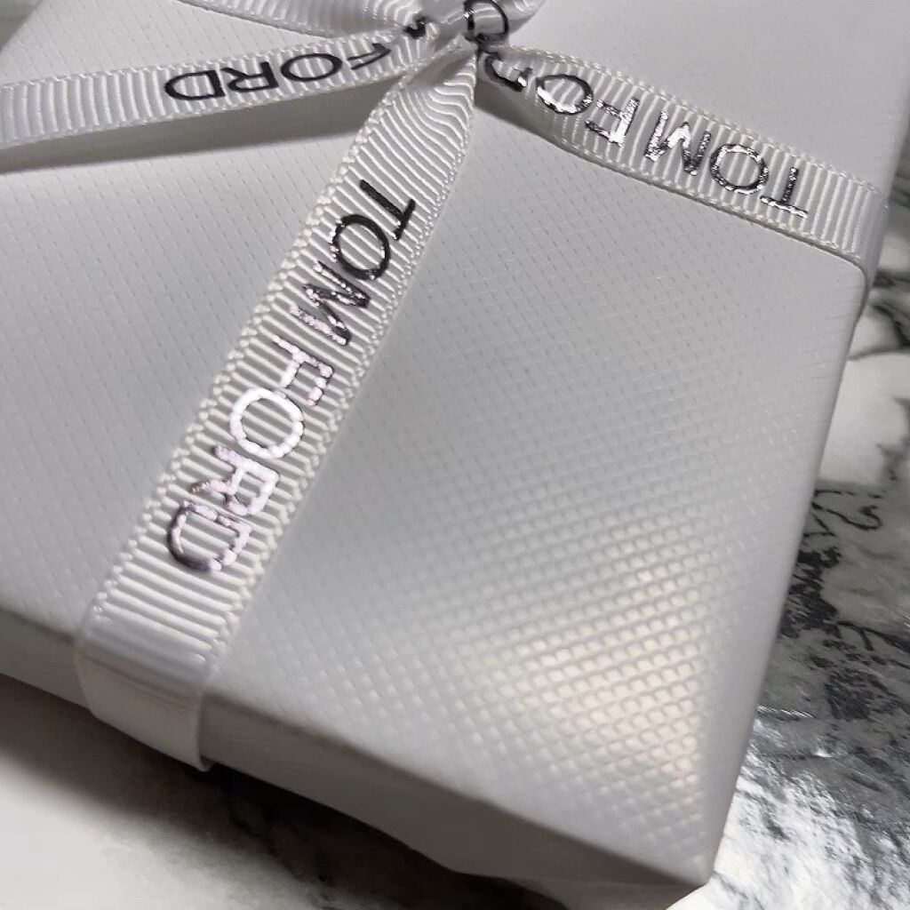 アイ カラー クォード エクストリーム/TOM FORD BEAUTY/アイシャドウパレットの人気ショート動画