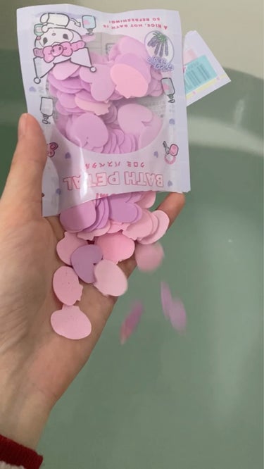 KUROMI BATH PETAL/サンリオ/入浴剤を使ったクチコミ（4枚目）