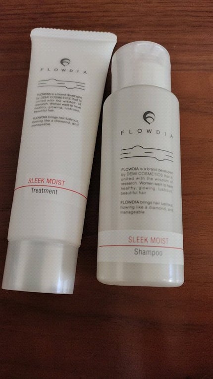 フローディア トリートメント スリークモイスト/FLOWDIA/洗い流すヘアトリートメントを使ったクチコミ(1枚目)