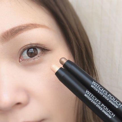 ウィッチズ フィットスティックシャドウ/Witch's Pouch/スティックアイシャドウの人気ショート動画