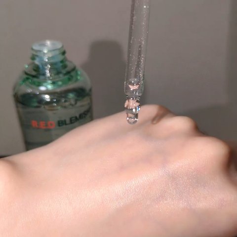 レッドブレミッシュ クリアスージングクリーム/Dr.G/フェイスクリームを使ったクチコミ（2枚目）