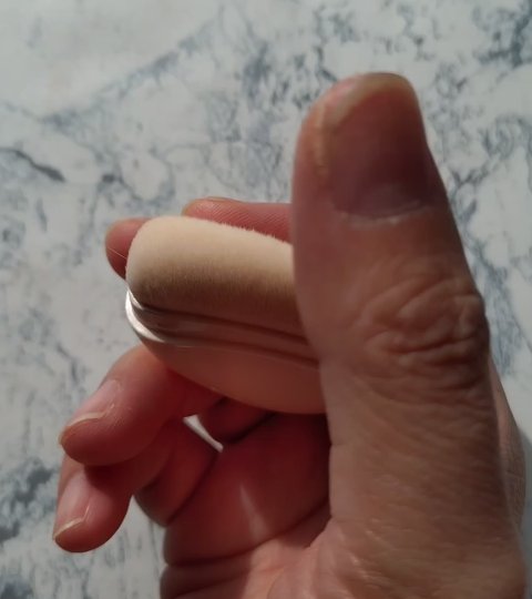 ウォーターグロウコーティングバーム/wakemake/クリーム・エマルジョンファンデーションの動画クチコミ2つ目