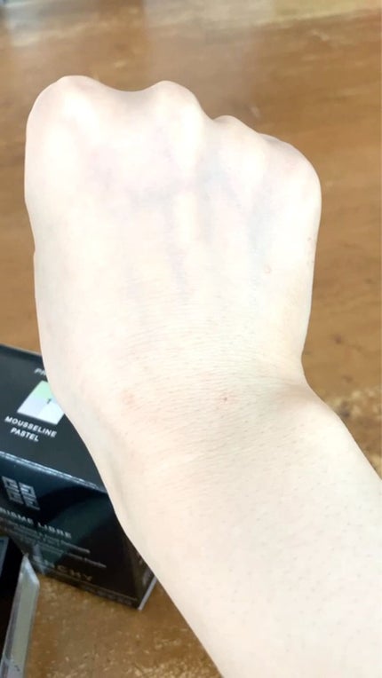 プリズム・リーブル/GIVENCHY/ルースパウダーを使ったクチコミ(4枚目)