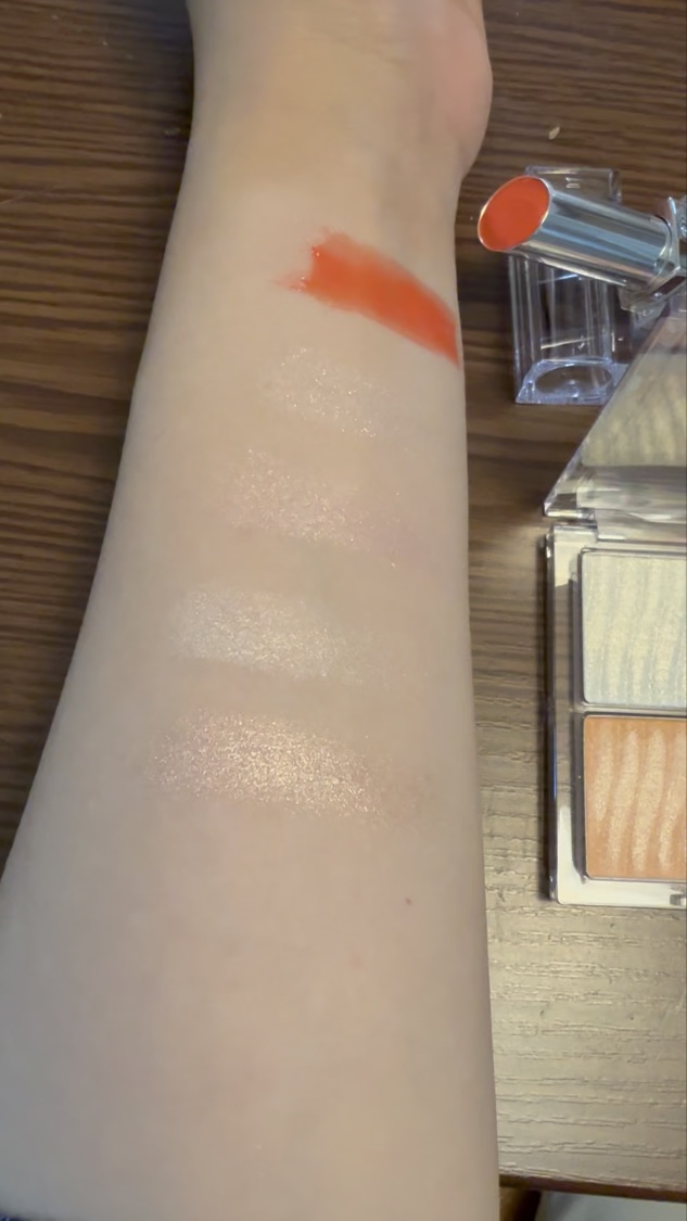 グロウコントゥアリングハイライターパレット/wakemake/パウダーハイライトを使ったクチコミ（3枚目）