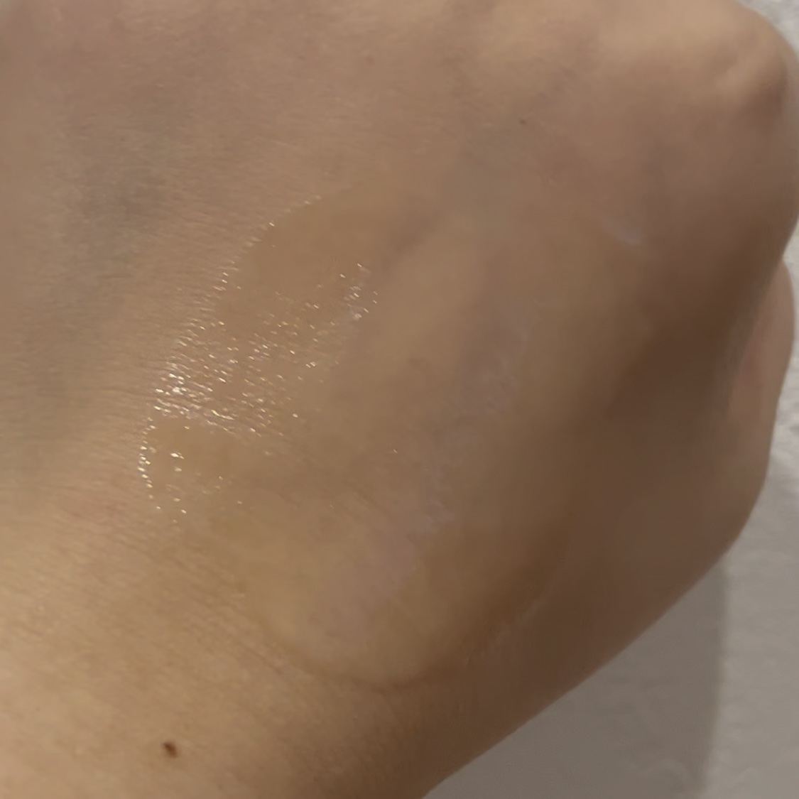 ヨル スキン オーバーナイトセラム モイスト/YOLU/美容液の動画クチコミ2つ目