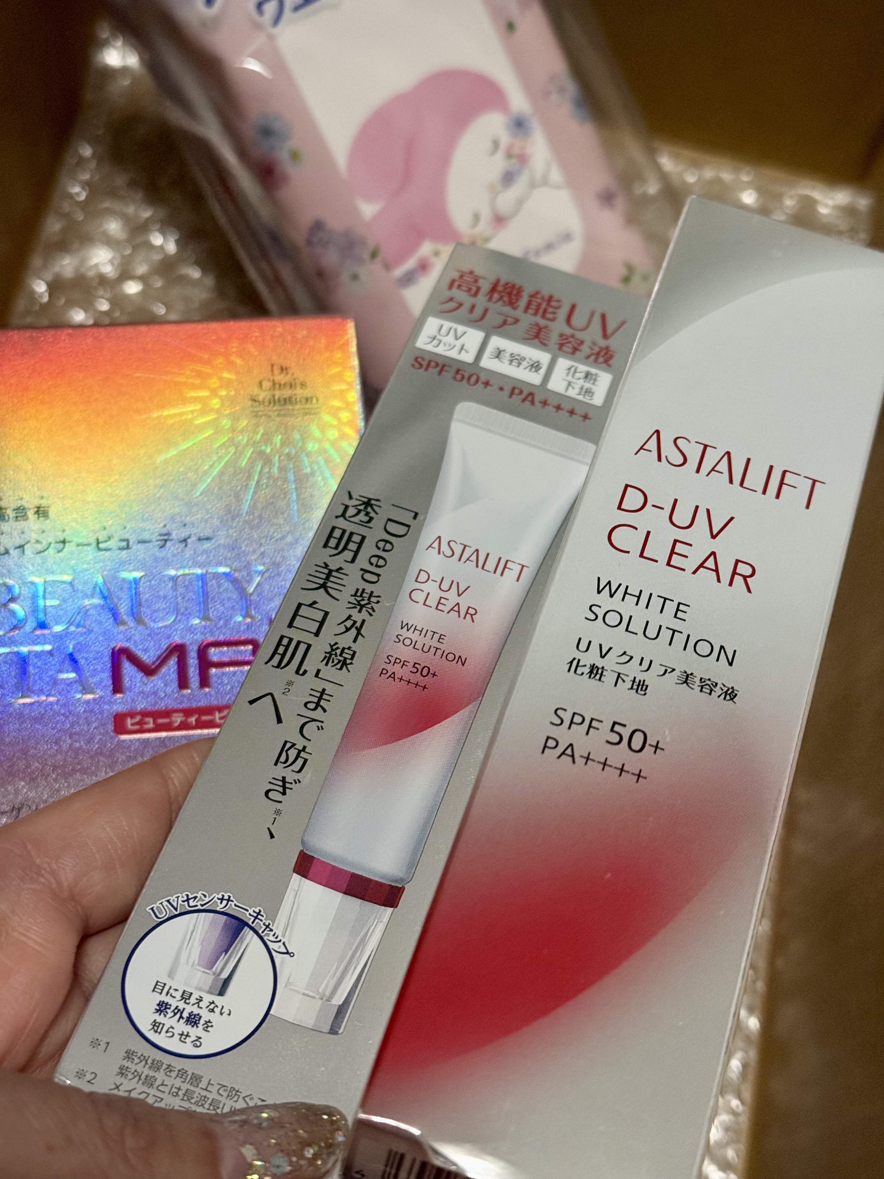 .˚⊹⁺‧┈┈┈┈┈┈┈┈┈┈┈┈‧⁺ ⊹˚.
こんにちわん🙌まりしる🐈‍⬛です😊

いつも仲良くしてもらってる
ローちゃん@lotuspcosme のプレゼント企画🎁で頂いちゃった😆✨

ローちゃん❤️こんな素晴らしいものを、
